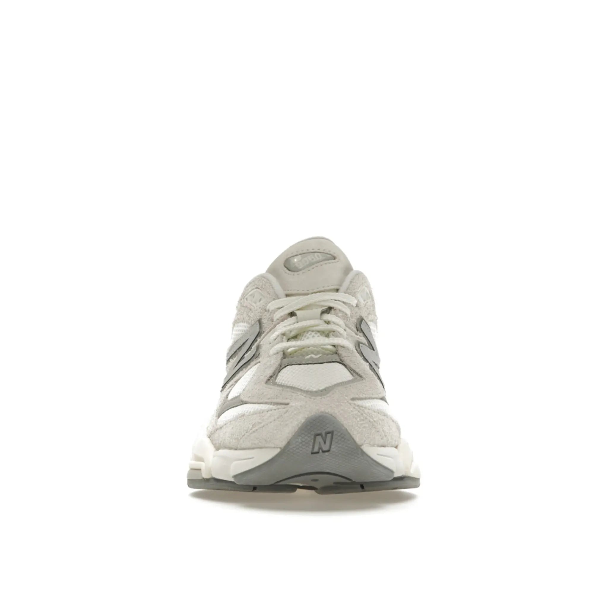 New Balance 9060 Moonbeam Sea Salt