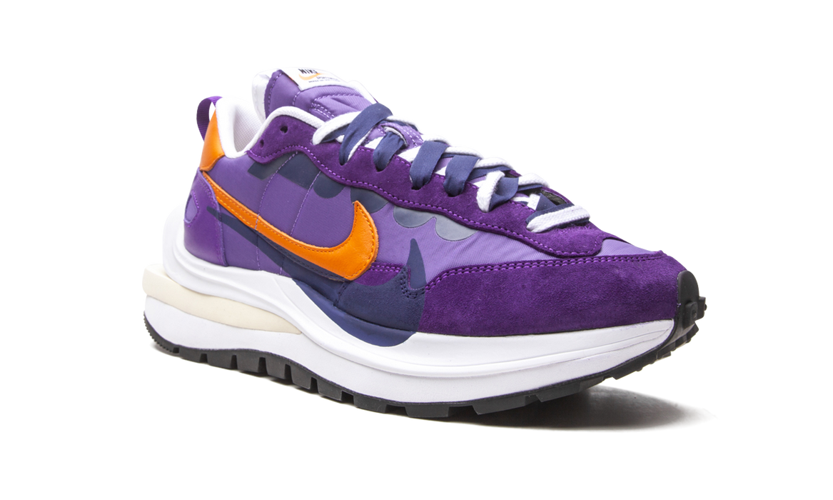 Nike Vaporwaffle sacai Dark Iris