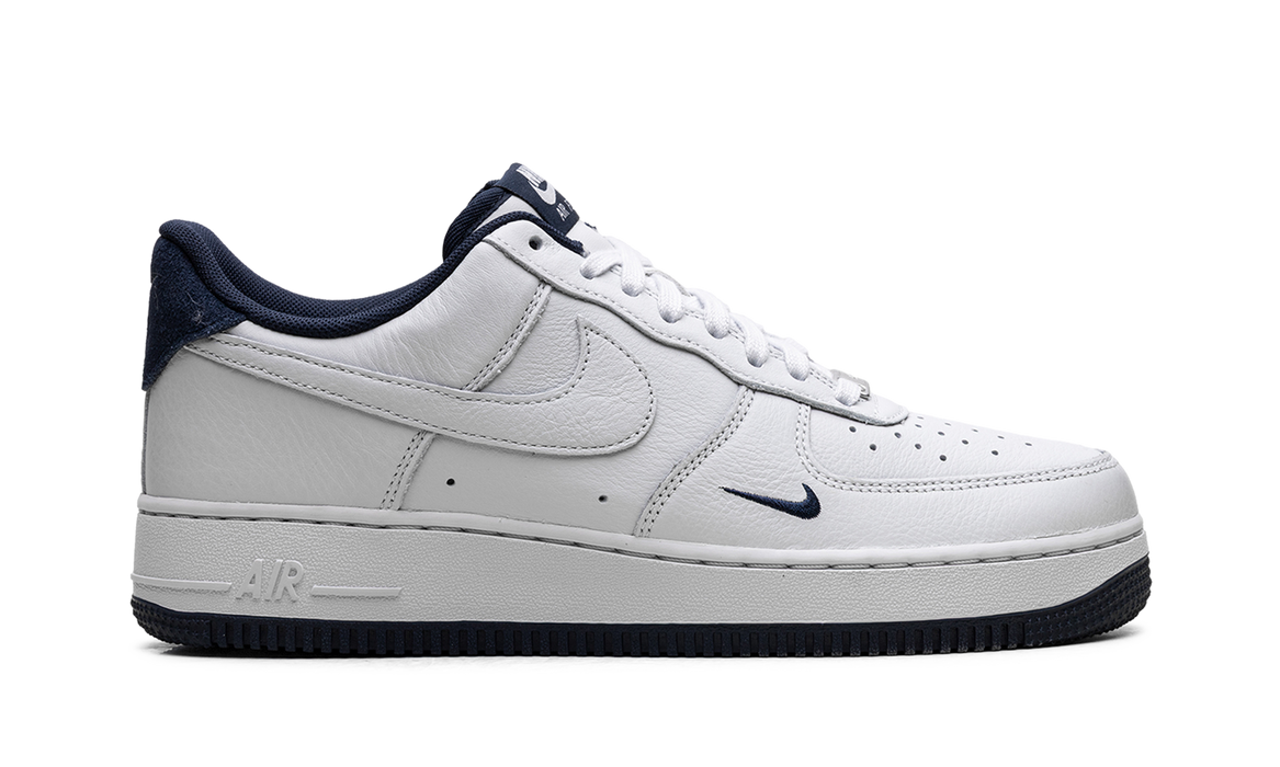 Nike Air Force 1 Low '07 LV8 Photon Dust Obsidian