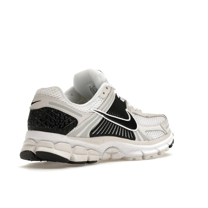 Nike Zoom Vomero 5 White Black