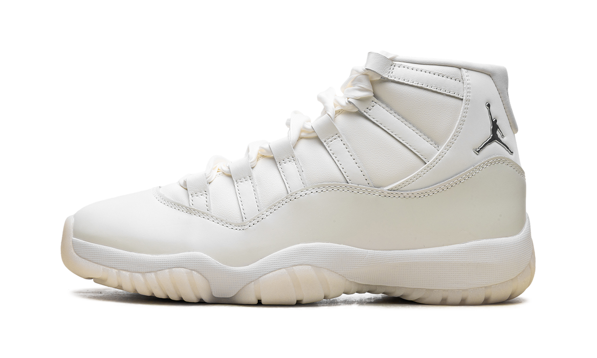 Jordan 11 Retro Pearl (Women's)