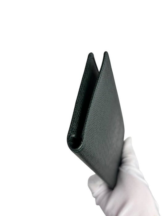 Louis Vuitton Taiga Leather Brazza Long Wallet