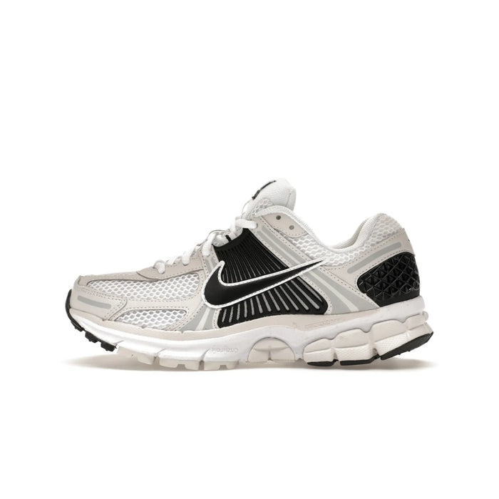 Nike Zoom Vomero 5 White Black