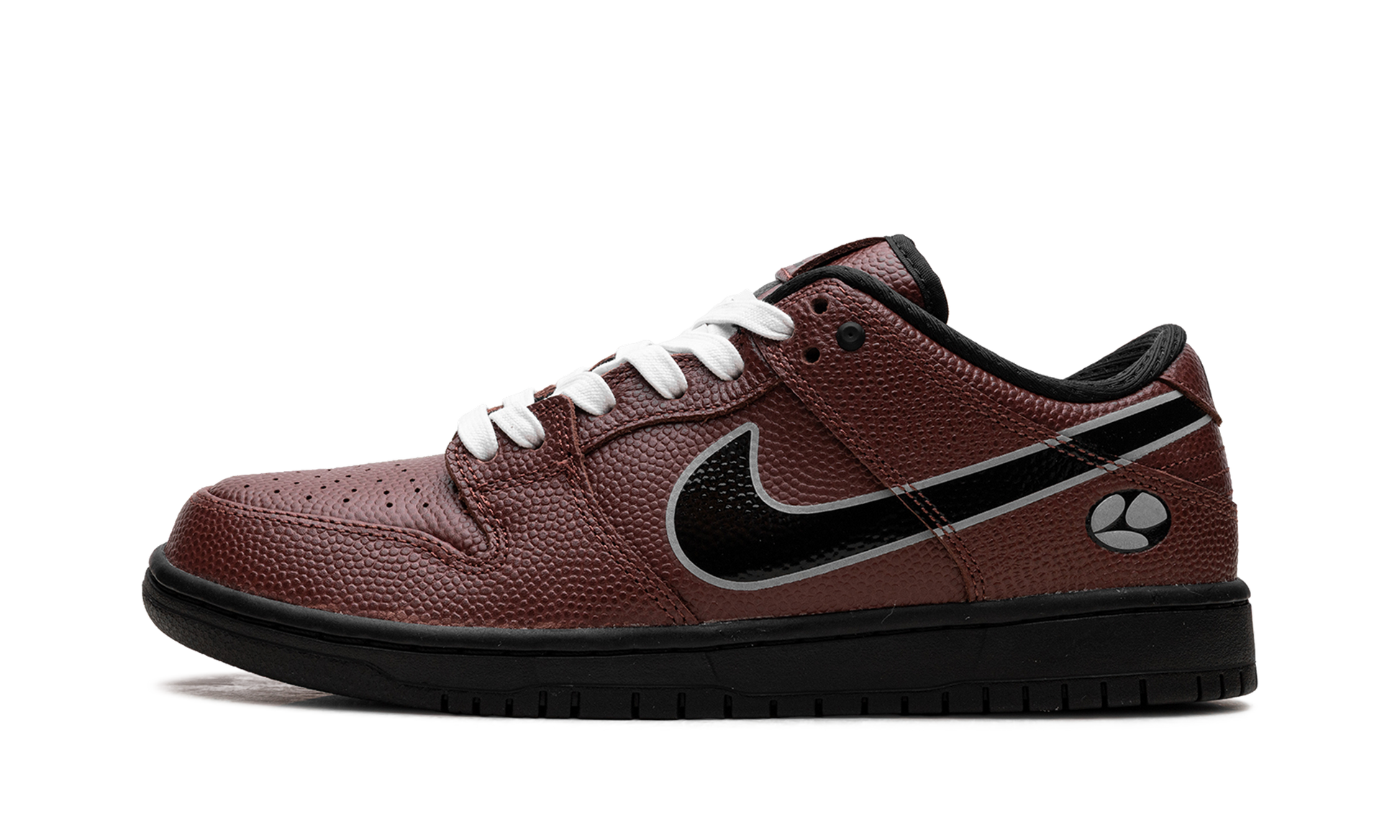 Nike SB Dunk Low Limosine Skateboards