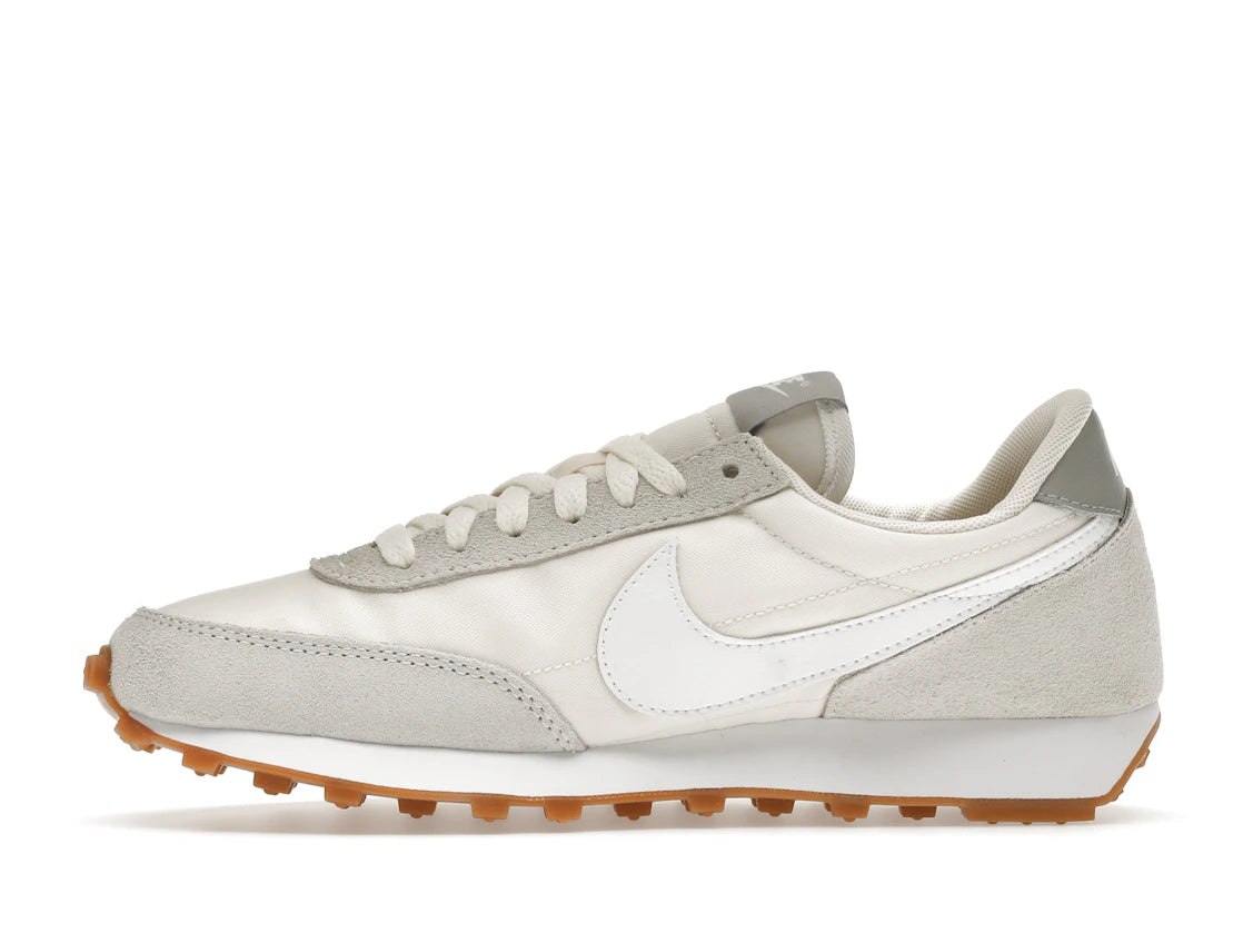Nike Daybreak Pale Ivory Light Smoke Grey (Women's)