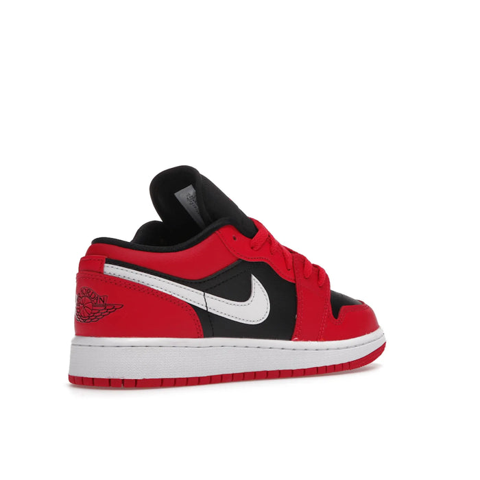 Jordan 1 Low Black Very Berry (GS)