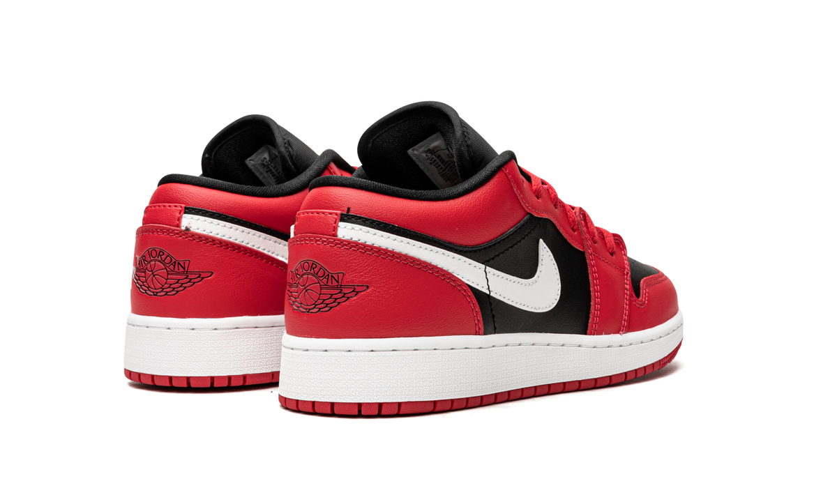 Jordan 1 Low Black Very Berry (GS)