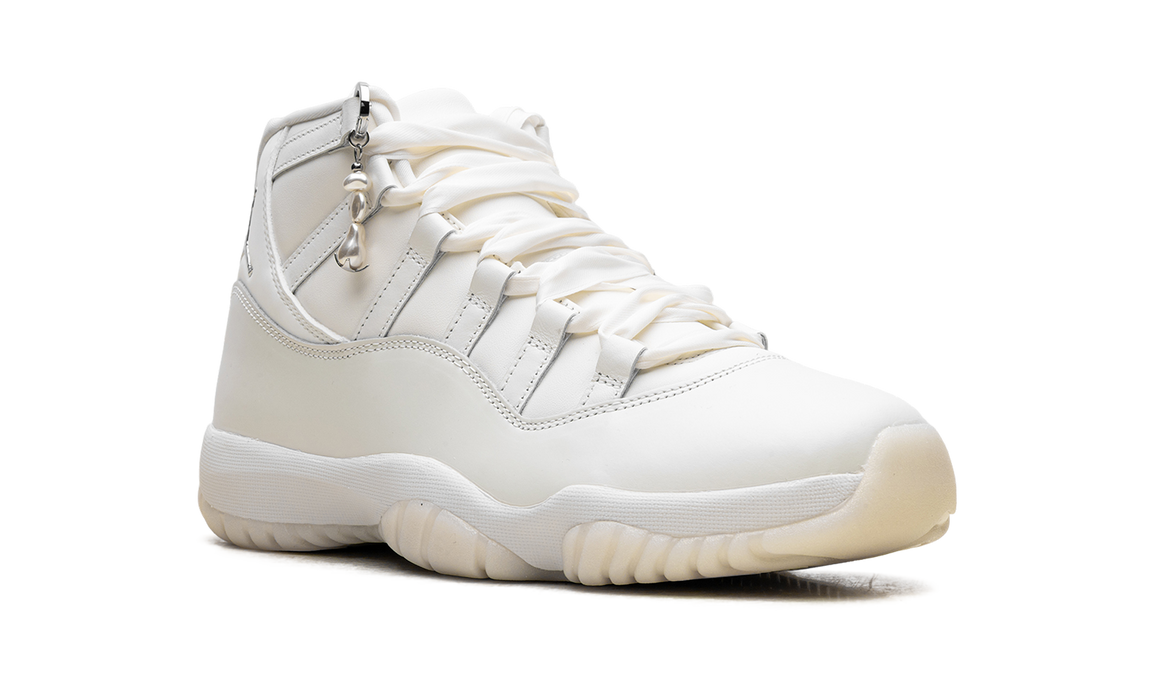 Jordan 11 Retro Pearl (Women's)