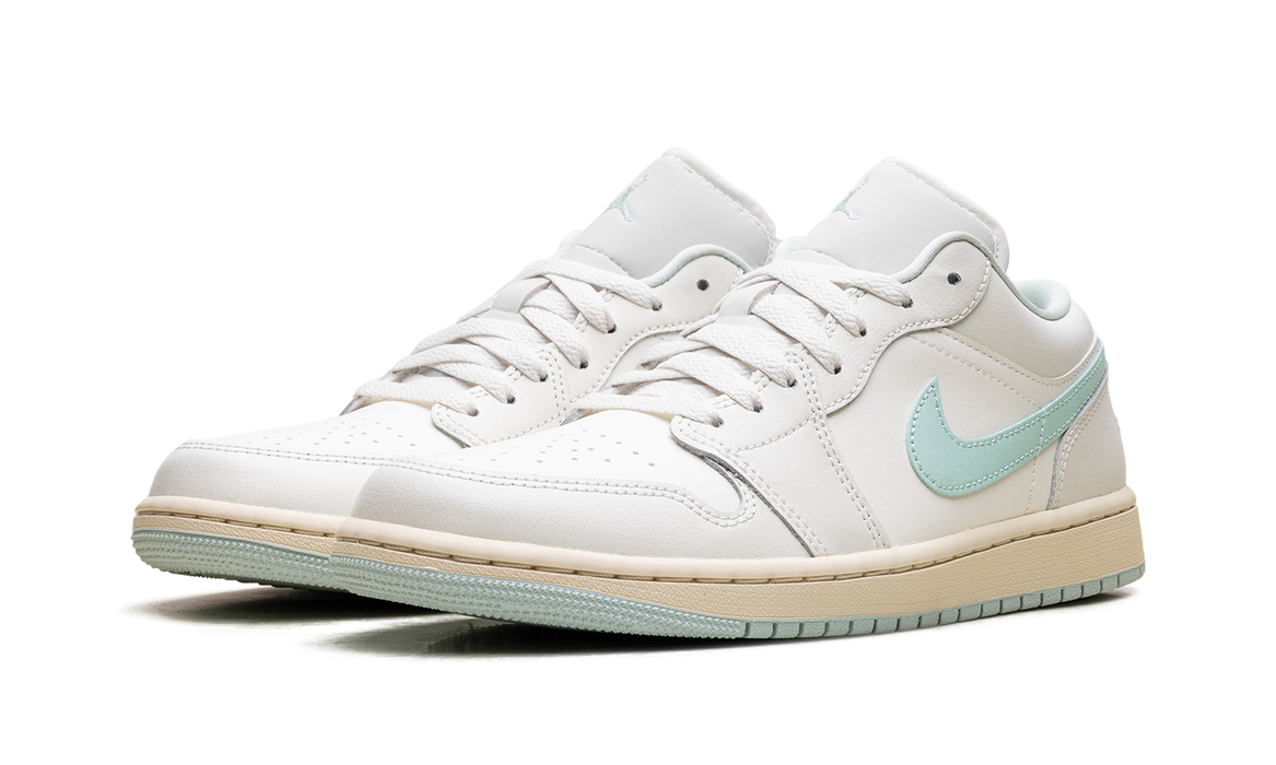 Jordan 1 Low Sail Igloo (Women's)