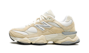 New Balance 9060 Calcium Sea Salt